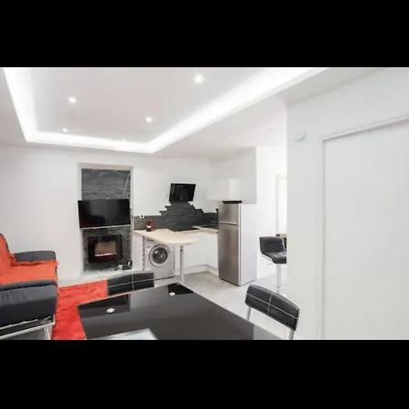 Beau 2 Peces Meublees Proche Acropolis Apartment